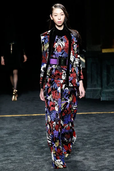 Look 33
